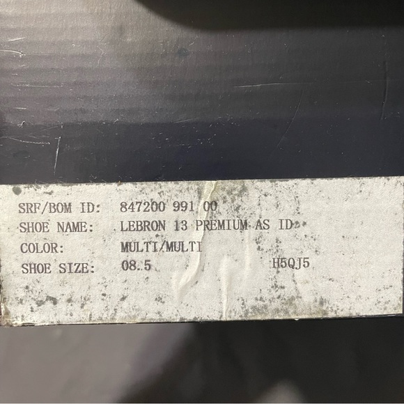 Lebron 13 Basketball Shoes - Picture 7 of 7